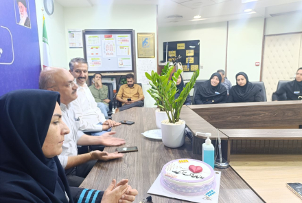 تبریک روز پزشک به ریاست و معاونت درمان بیمارستان ۹ دی