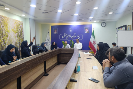 تبریک روز پزشک به ریاست و معاونت درمان بیمارستان ۹ دی