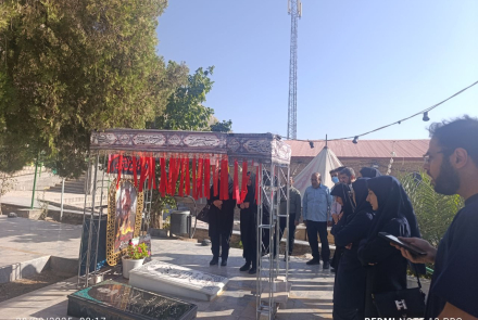 تجدید میثاق پرسنل بیمارستان ۹ دی با شهدا