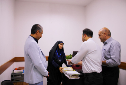 تجلیل از کارشناس واحد روانشناس